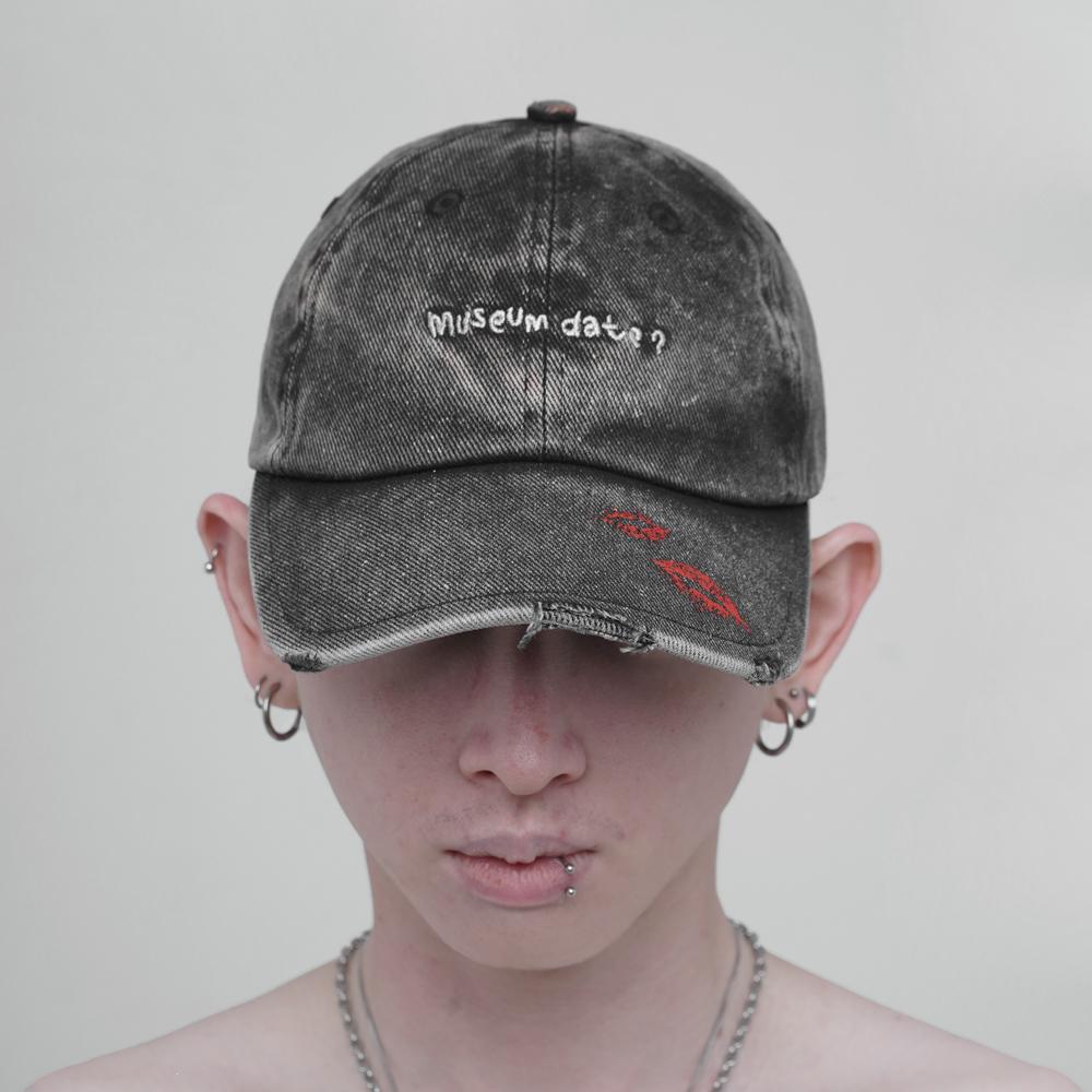 Tagged - Late Romance Kiss Me Cap