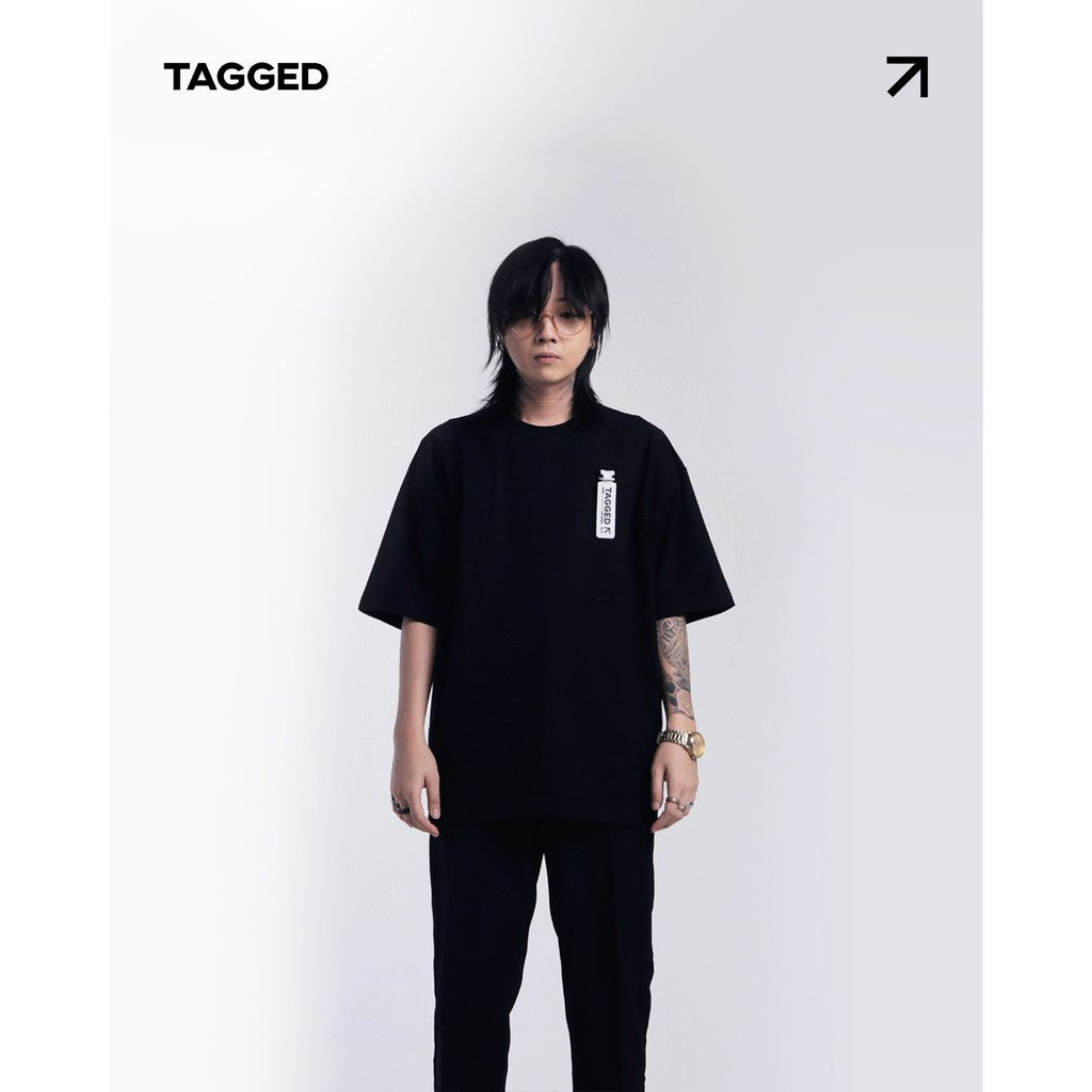 Tagged - Fundamental Oversized Black Tshirt