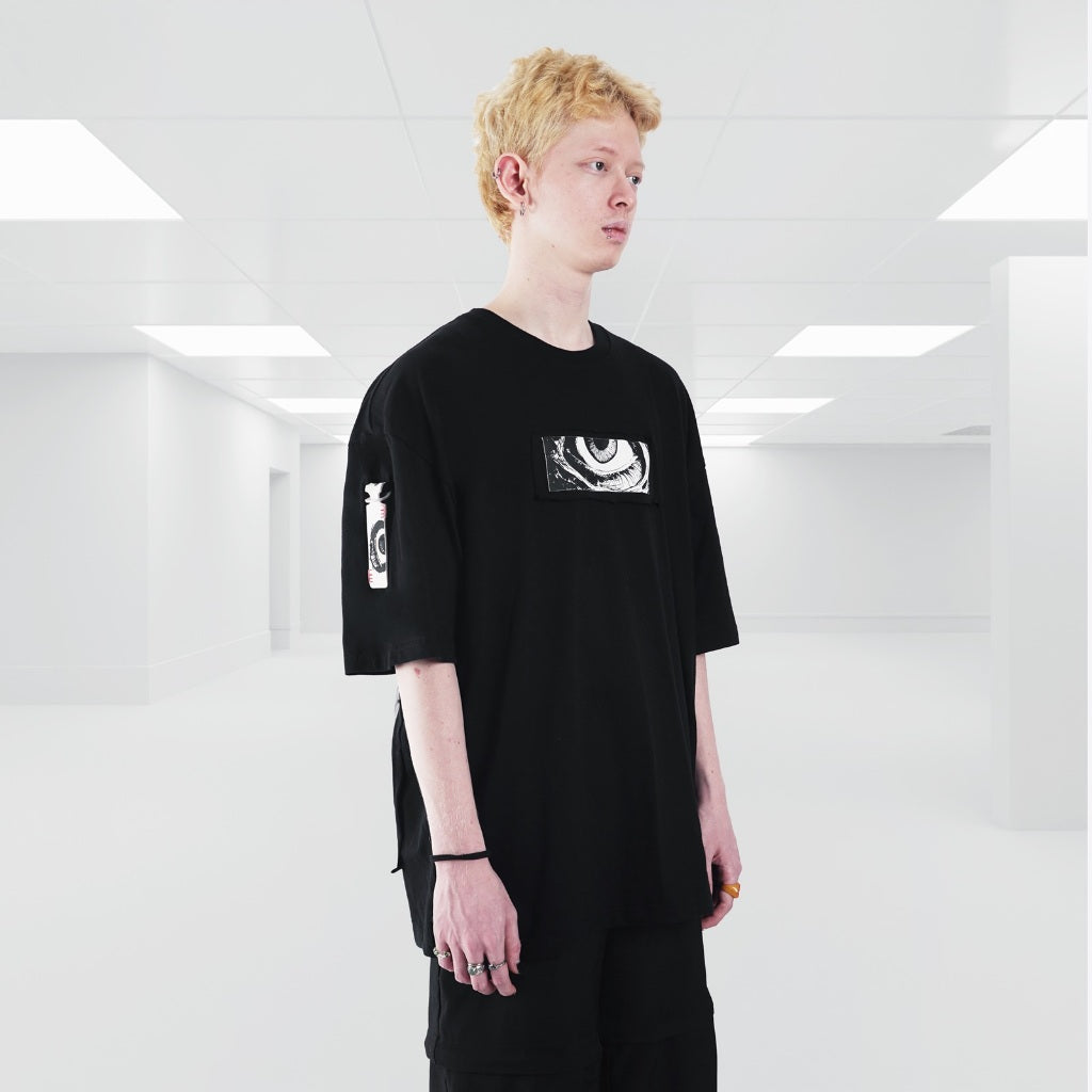 TAGGED - Collecting Nightmare Stalked Oversized T-shirt