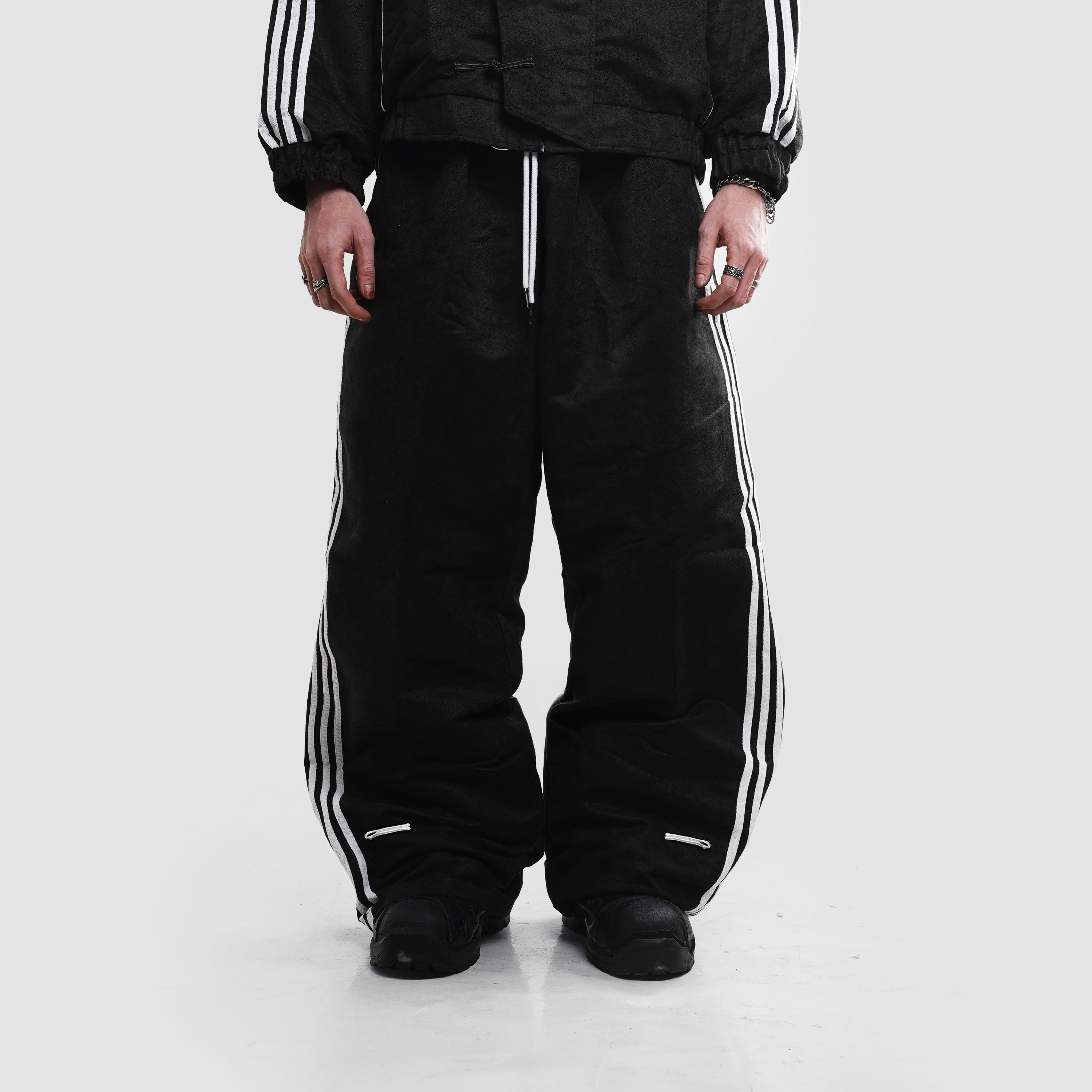 TAGGED - Mandarin Trackpants - black