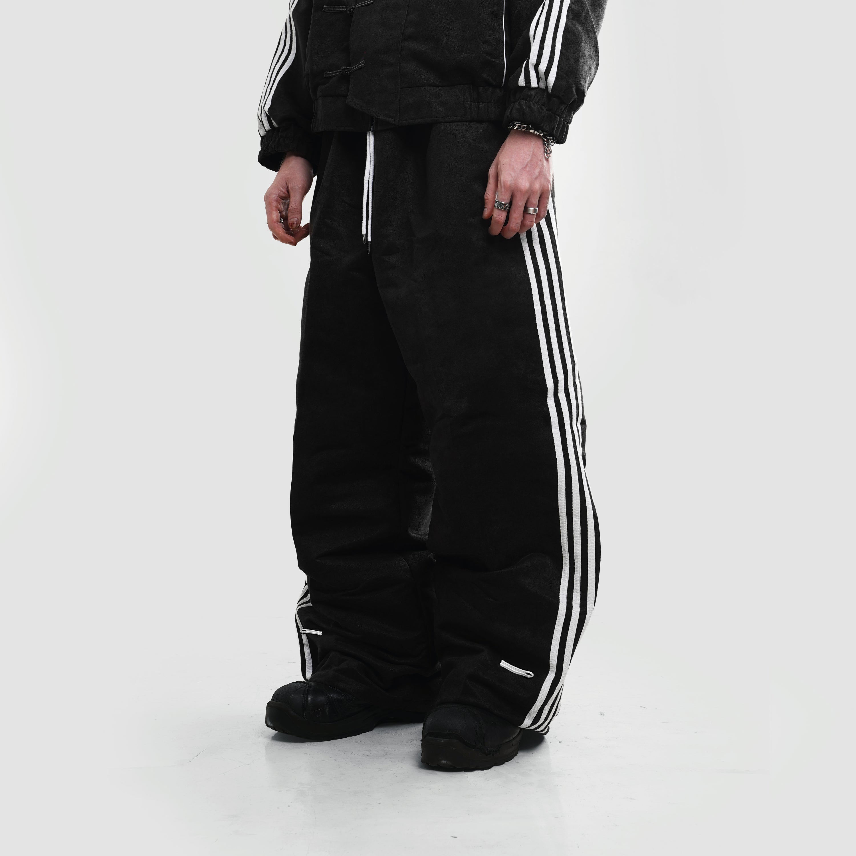 TAGGED - Mandarin Trackpants - black